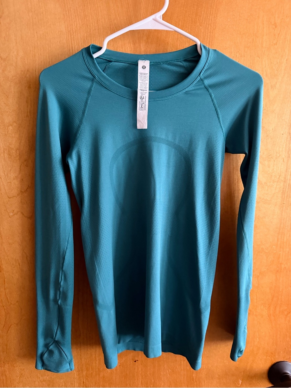 Lululemon Swiftly Tech long sleeve